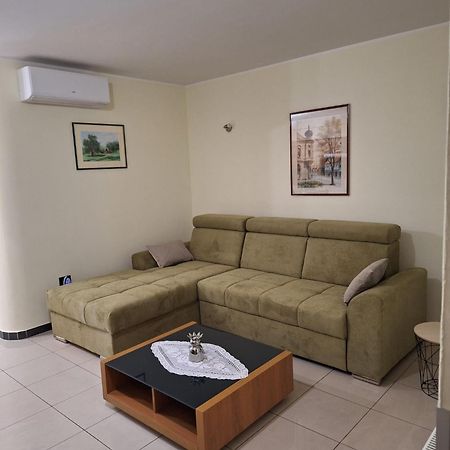 Apartman Luka Apartment Pula Exterior foto